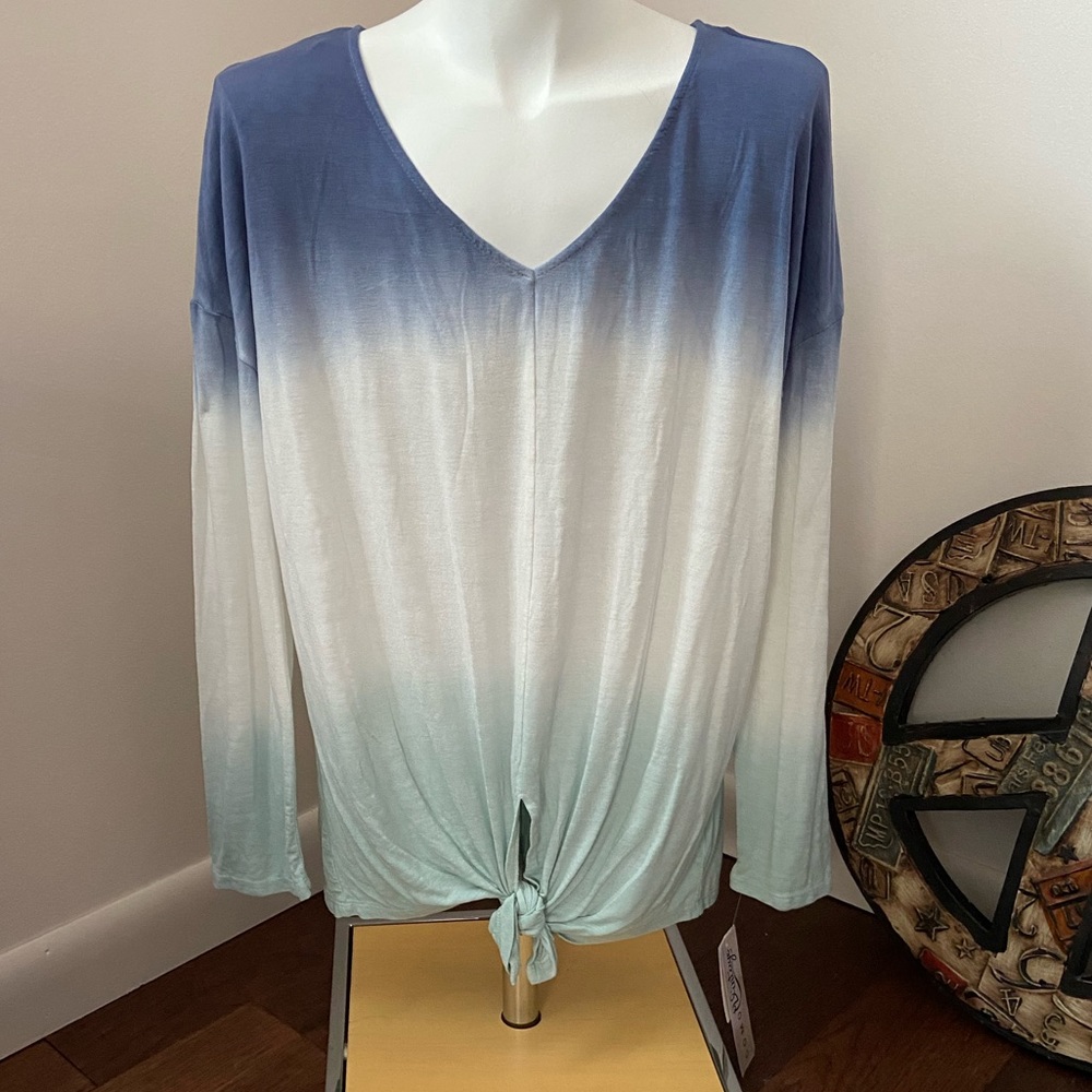 NWT Como Vintage Women’s Ombré Long Sleeve Top Size Medium